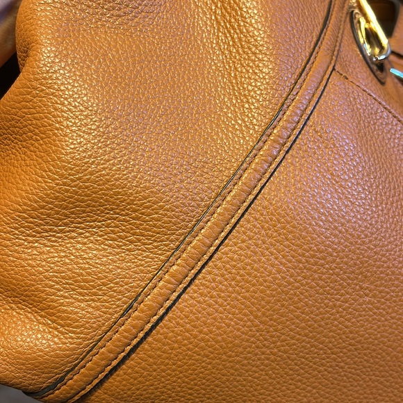 Vince Camuto bag - Picture 4 of 11